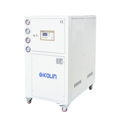 水冷式工業冷水機KW-08D